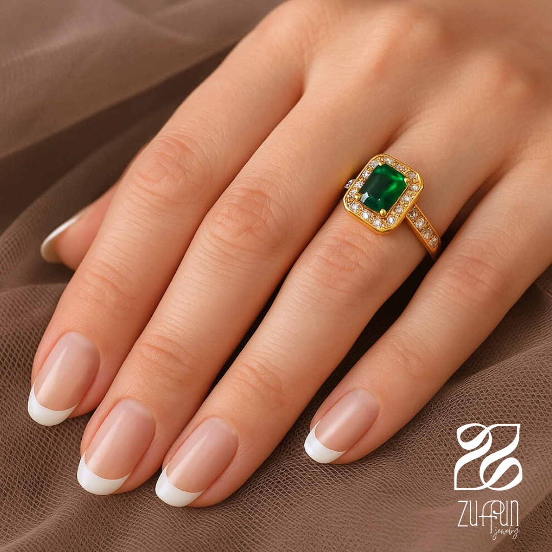 Emerald Envy Ring (Small-Princess Cut)