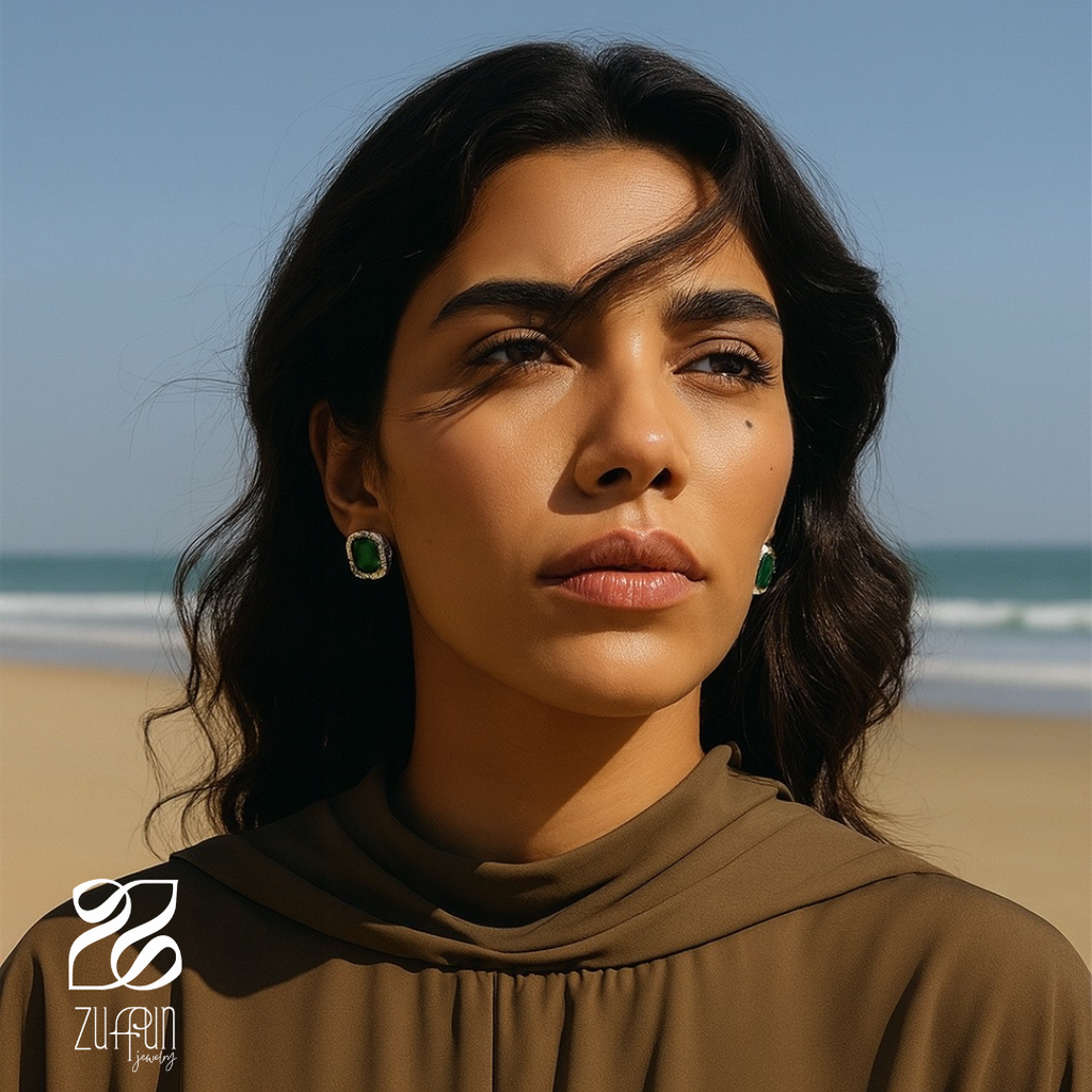 Elegance Studs - Green