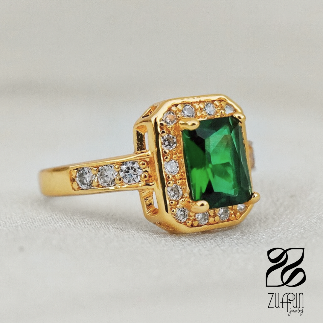 Emerald Envy Ring (Small-Princess Cut)