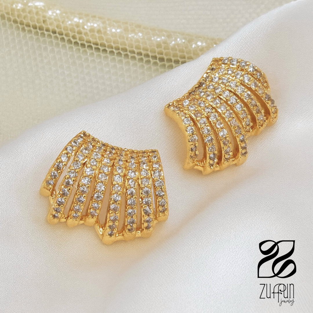 Lustrè Studs