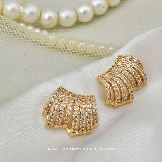 Lustrè Studs